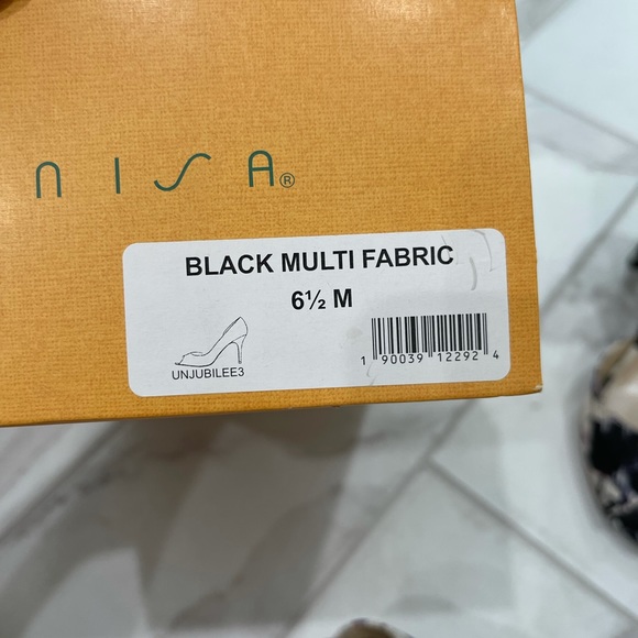 Unisa black and white pattern heels size 6.5 - Picture 3 of 7